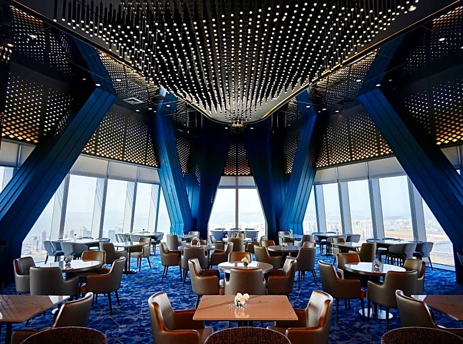 Oakwood Premier Incheon Hotel