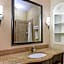 Holiday Inn Express Hotel & Suites Victoria By IHG