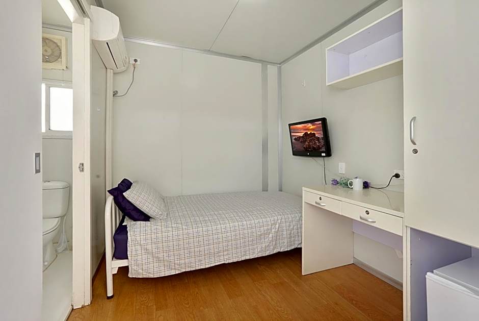 AAOK Moondarra Caravan Park