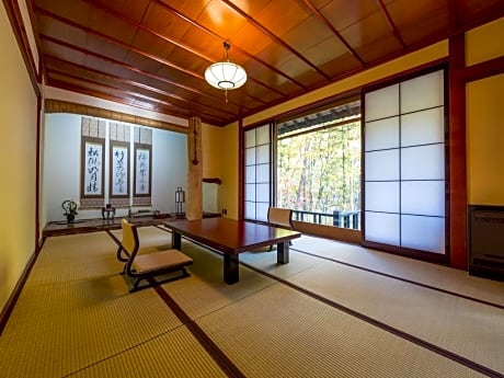 Luxury Japanese-Style House - Annex