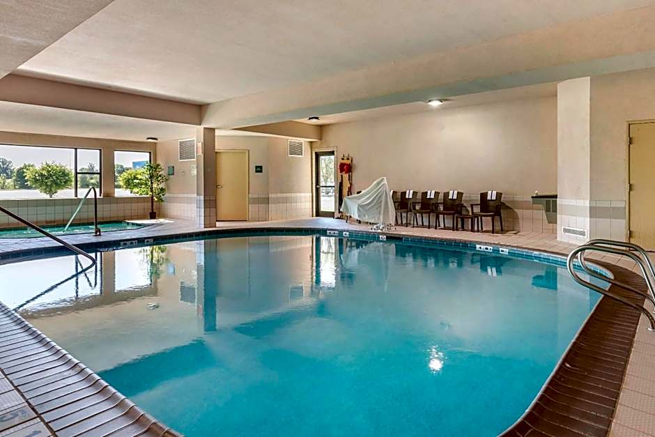 Comfort Suites Grandville