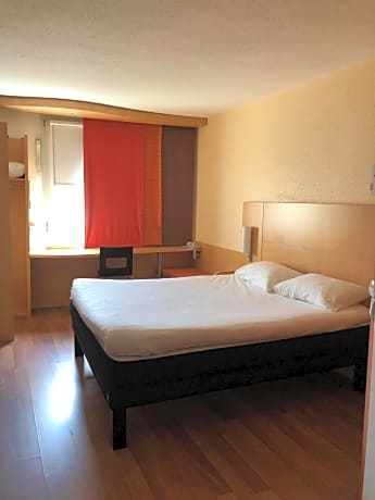 Two Adjacent Double Rooms