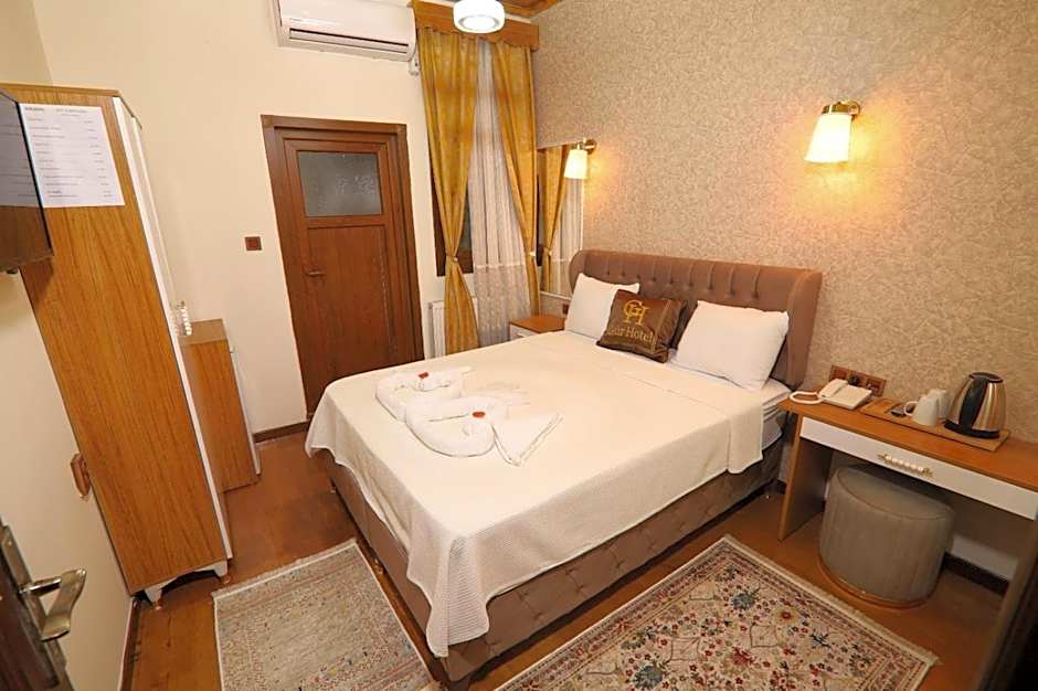 Gür Royal Suit Aparts