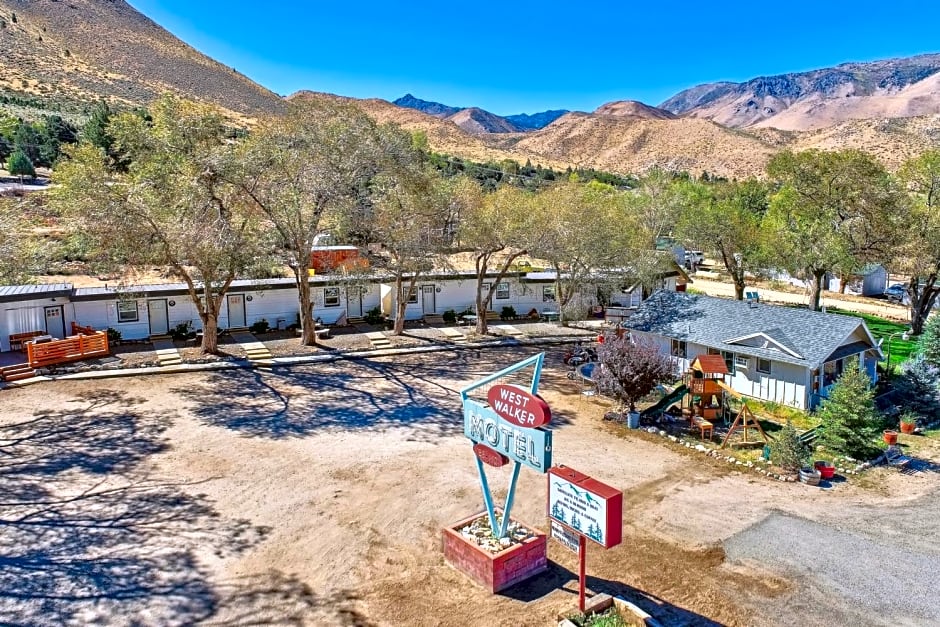 The Historic West Walker Motel