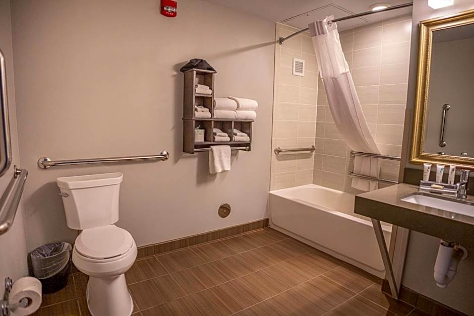 Country Inn & Suites by Radisson, Bemidji, MN