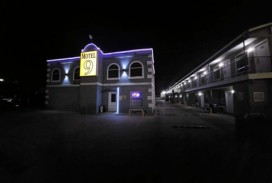 Motel 9