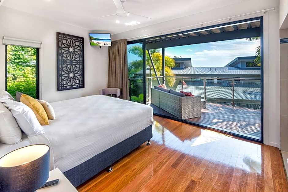 Pinnacle Apartments on Hamilton Island by HIHA