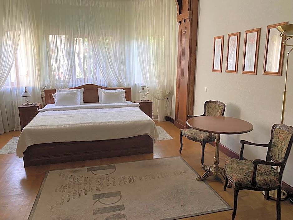 Hotel Kert FREE PARKING