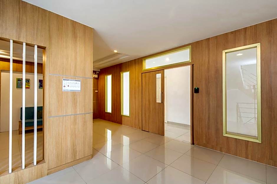 Riski Residence Ngamwongwan
