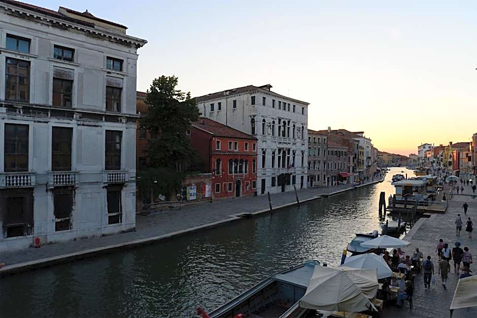 Leone Hotel