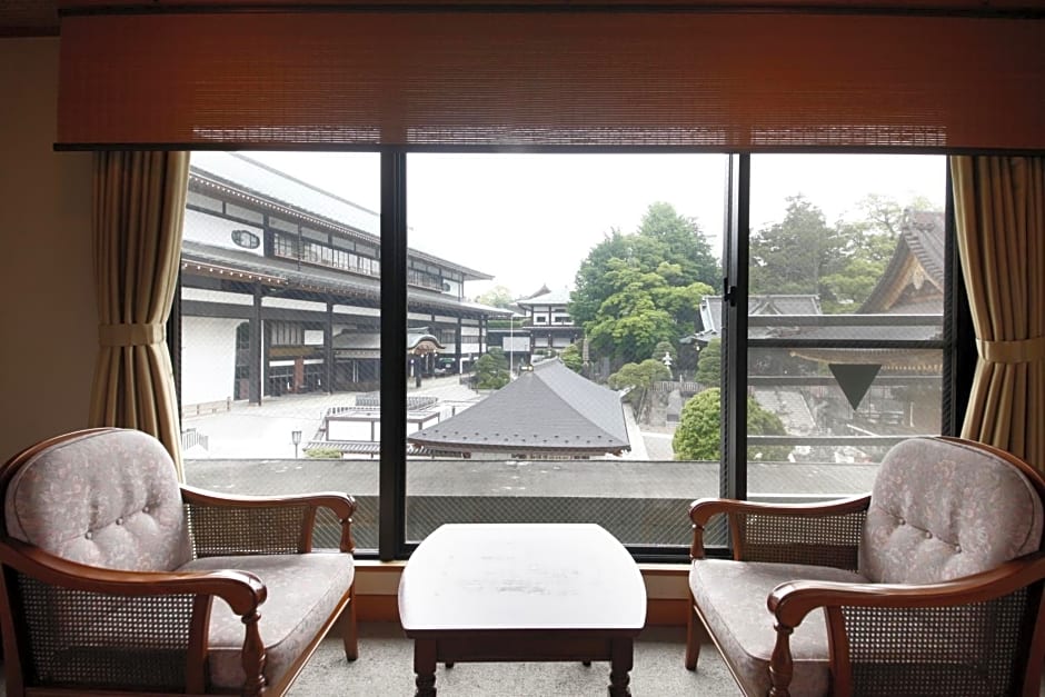 Wakamatsu Honten