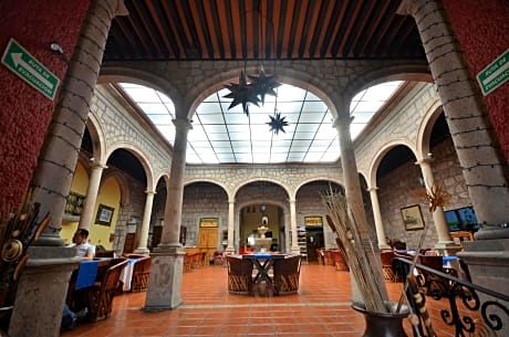Howard Johnson Calle Real Morelia