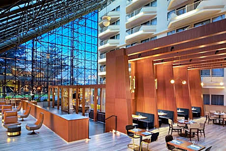 DoubleTree by Hilton Hotel Newark Airport