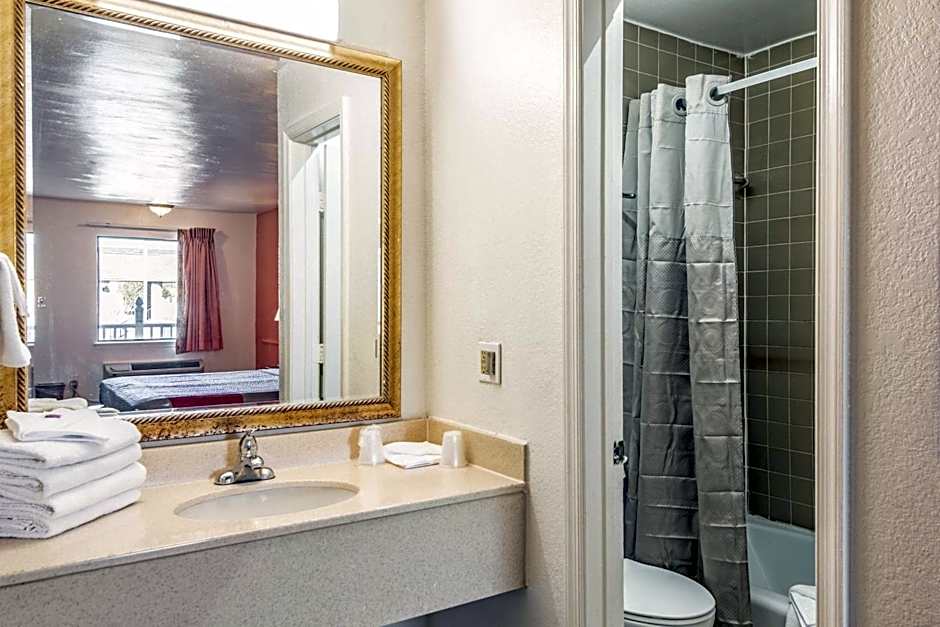 Motel 6-Portsmouth, VA