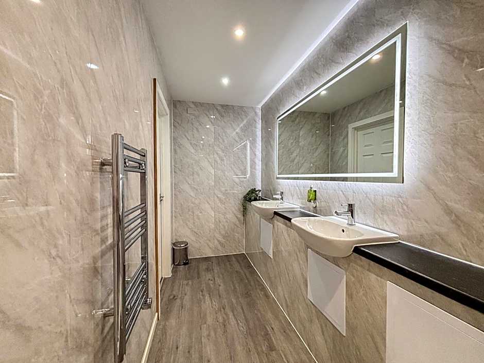 Ivy Bush Royal Hotel by Compass Hospitality