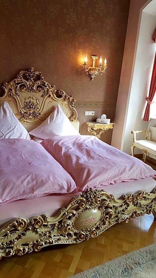Schloss Sennfeld - Hotel & Restaurant & Veranstaltungsort