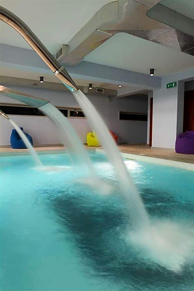 Marina Club Suite Hotel