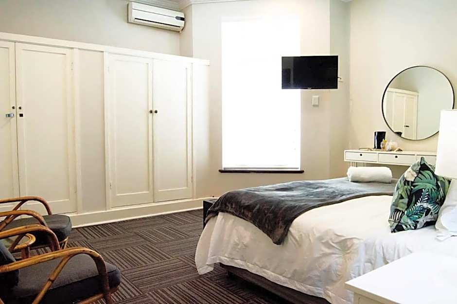 Thistle Hotel