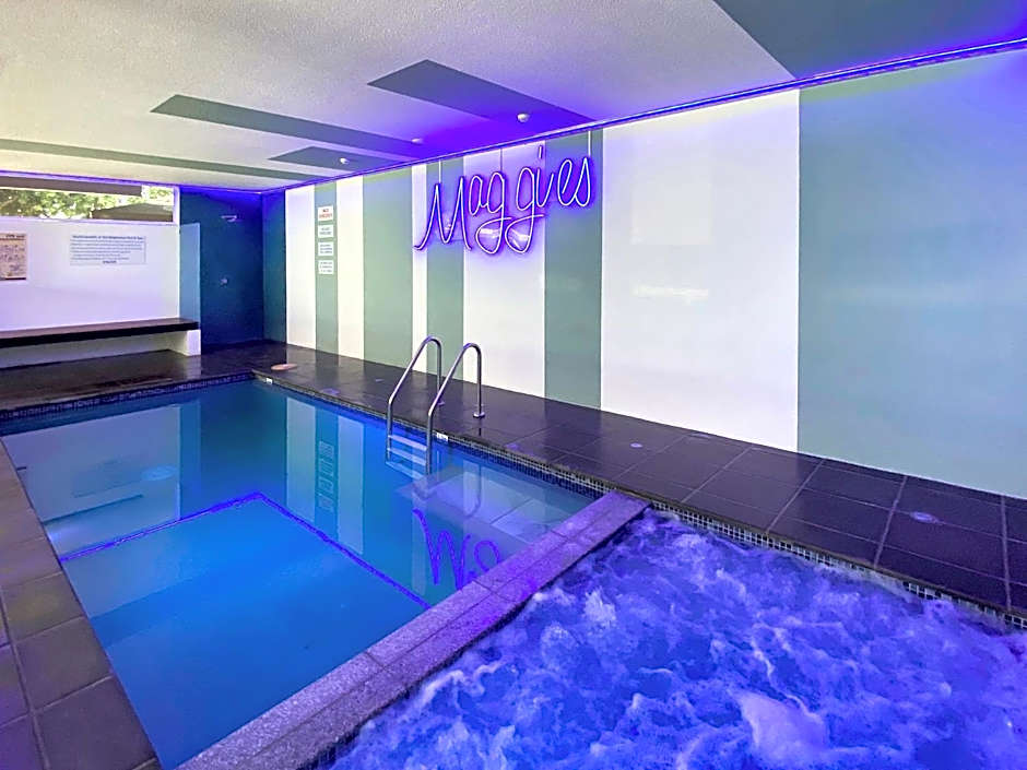 Maggies Beachfront Apartment 9