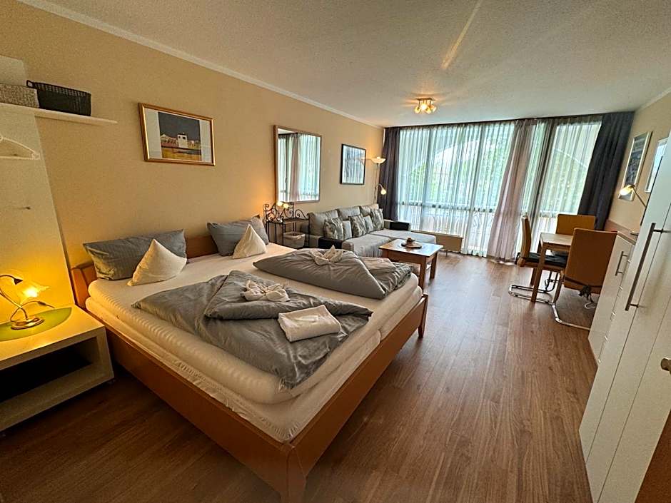 Schloss Kirchham Appartement - & Wellnessanlage