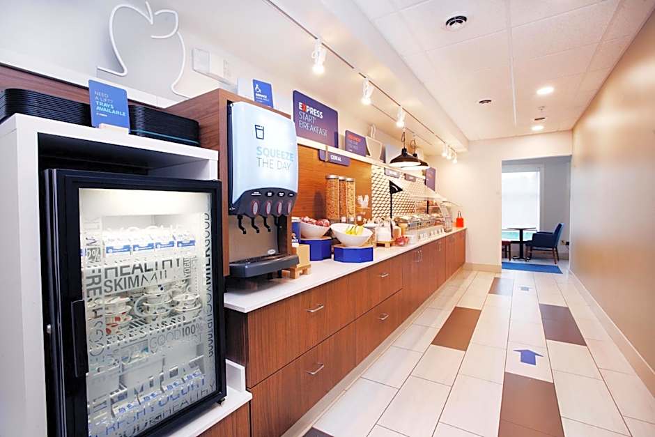 Holiday Inn Express & Suites Bethlehem Arpt-Allentown Area