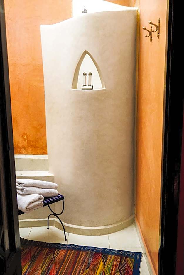 Riad 58 Blu