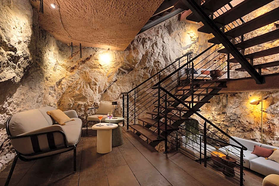 Hotel More