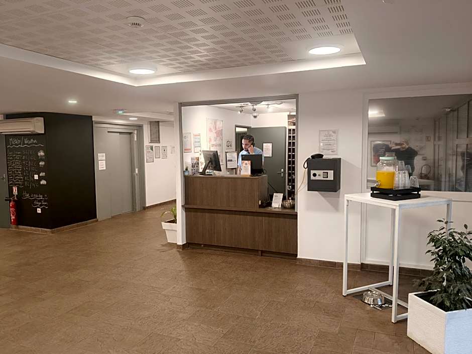 Adagio Access Poitiers Aparthotel
