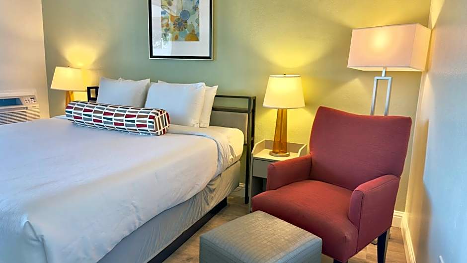 Marina Village Inn