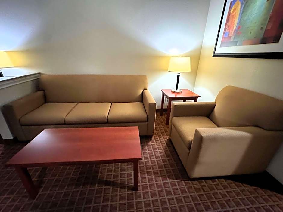 Ramada by Wyndham College Station