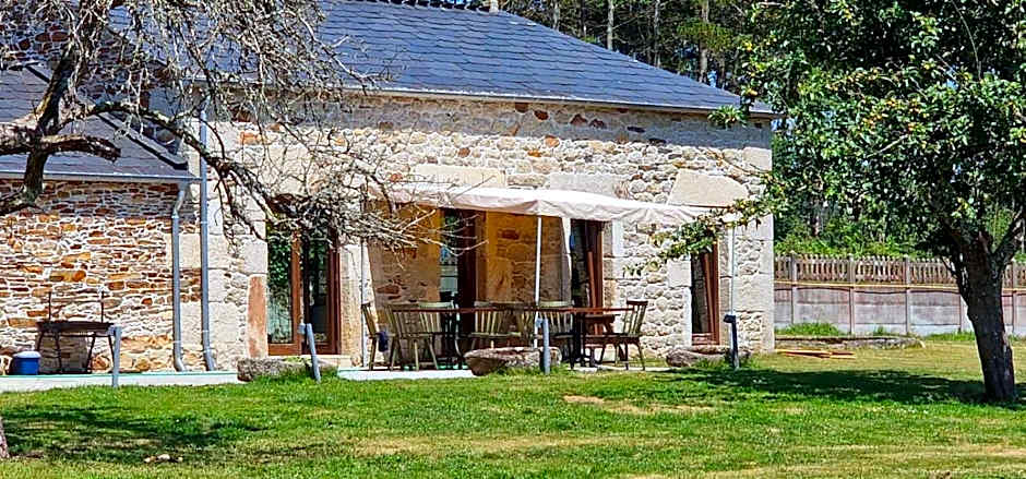 Habitaciones La Cuevona de Guitiriz,Parga, en el camino norte Lugo