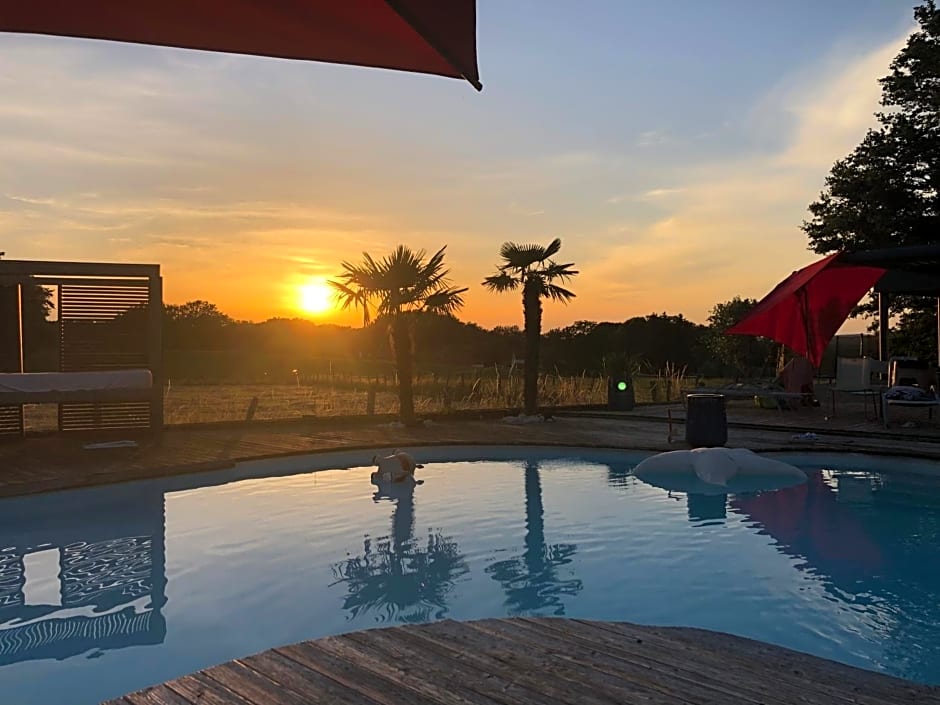 Agréable chambre d¿hôte calme avec piscine