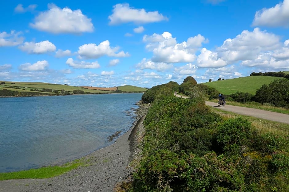 Edge of Padstow, 2 bedroom luxury lodge