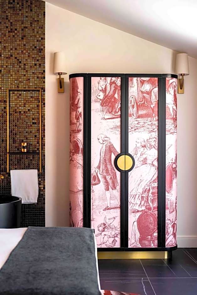 Upon Angels - Adults Only