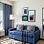 Hampton Inn & Suites Roanoke Downtown