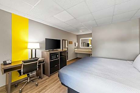 King Room - Non-Smoking