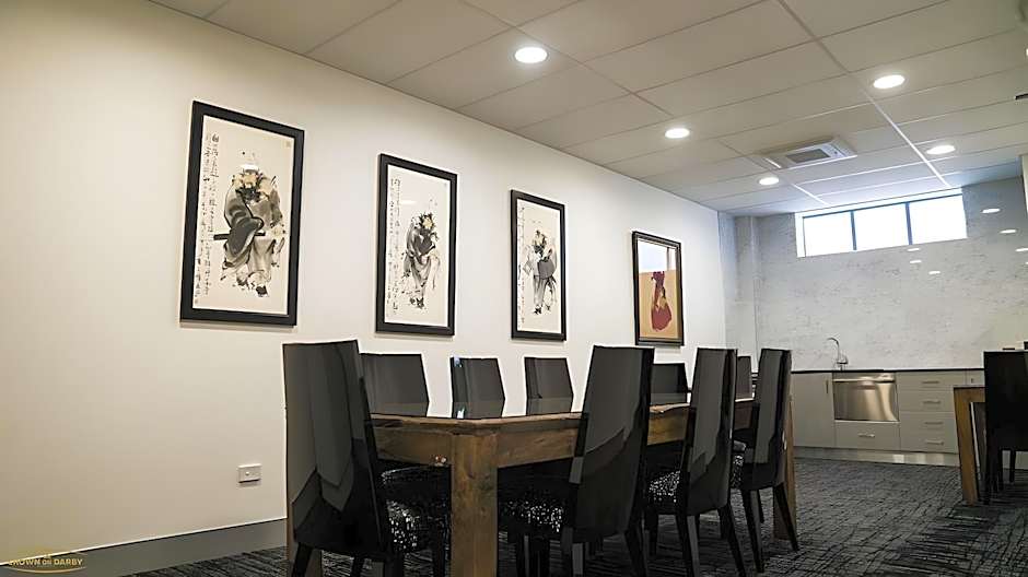 Crown on Darby Apartment