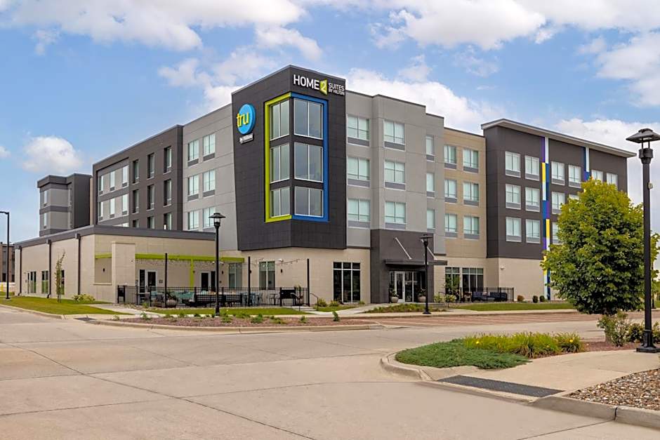 Tru by Hilton Ankeny