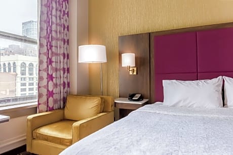 1 QN MOBILITY ACCESS ROLL IN SHOWER NOSMOK