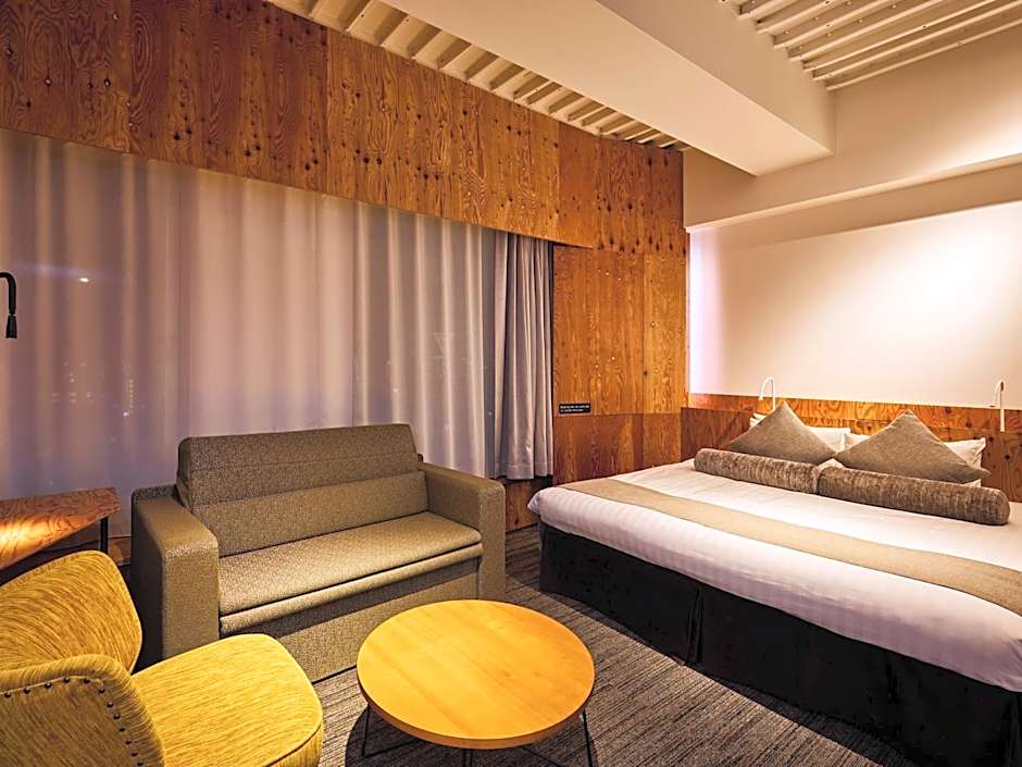 Photo 1 of 10 of Deluxe 1 King Bed