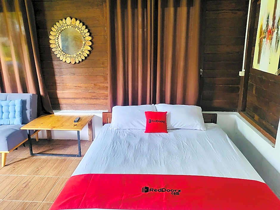 RedDoorz Syariah Near Wisata Durensewu Pandaan