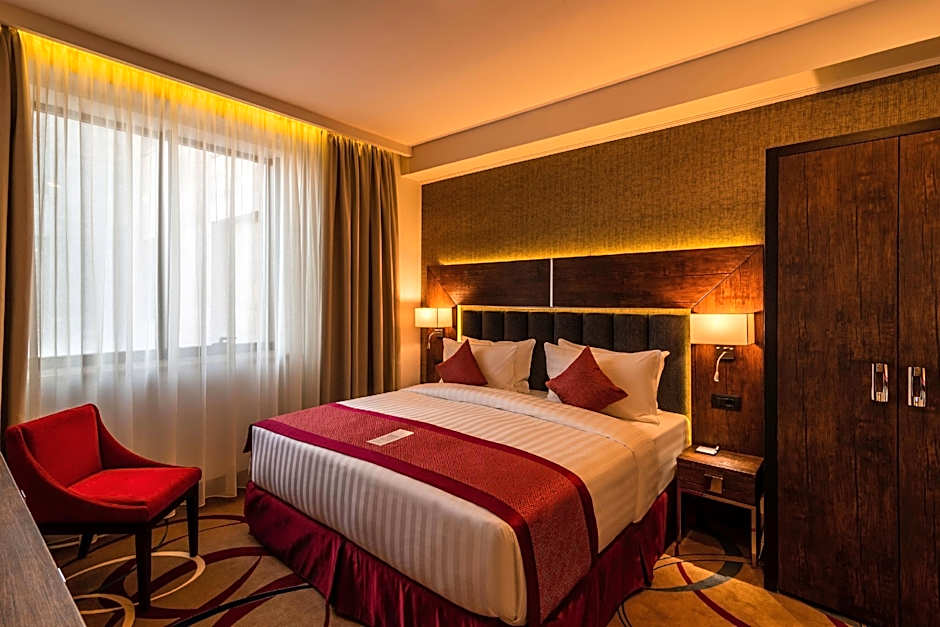 Ramada Hotel & Suites by Wyndham Yerevan