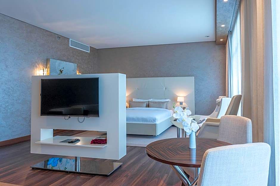 Remal Hotel & Villas Al Dhannah City