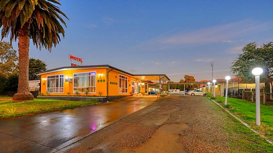 Bushmans Motor Inn