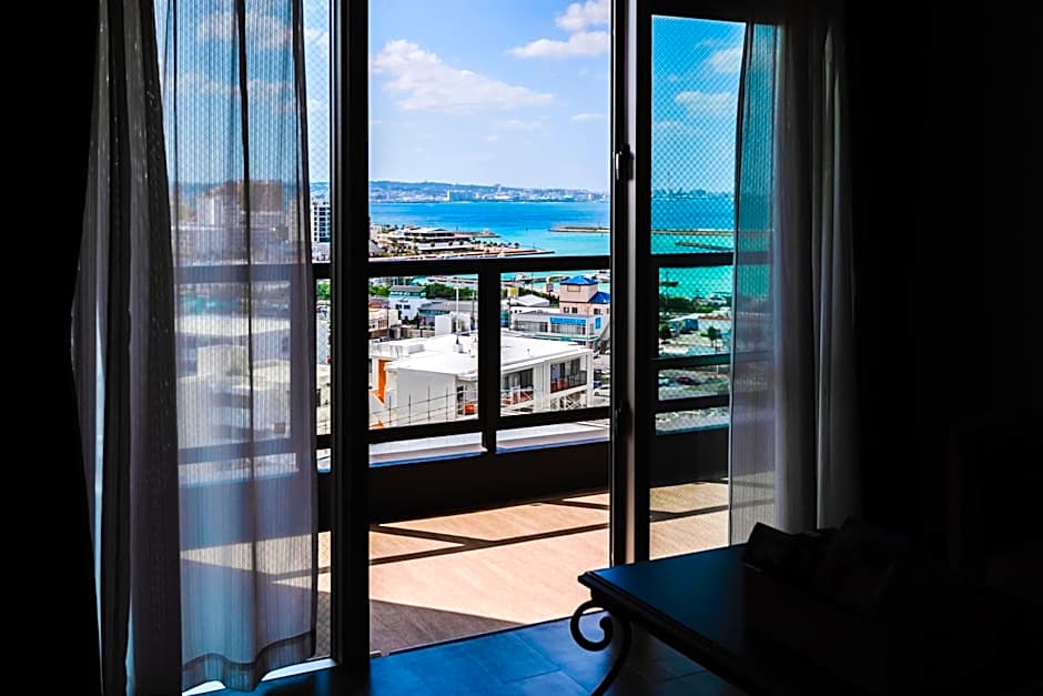 Family Condo Chatan Hills by Coldio Premium