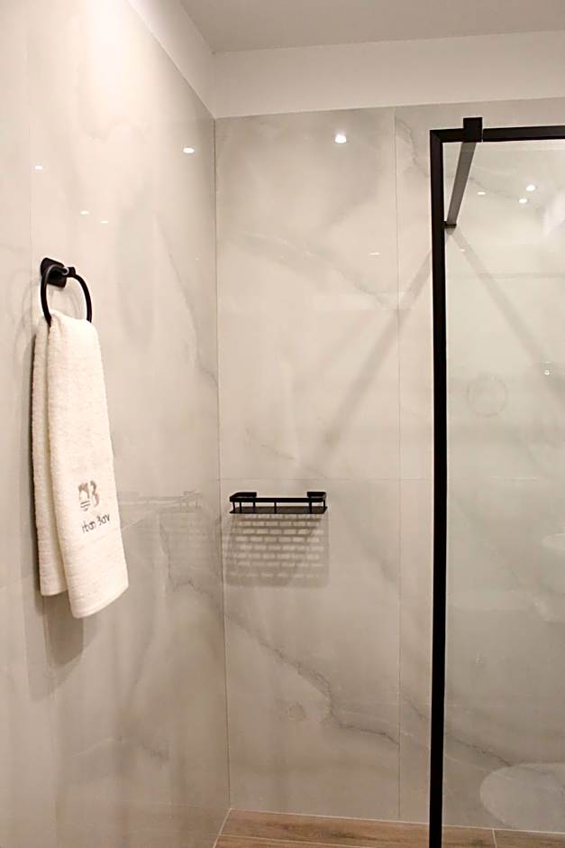 UrbanBay Hotel & Spa