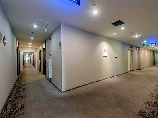 Home Inn (Guangzhou Zhujiang New Town)