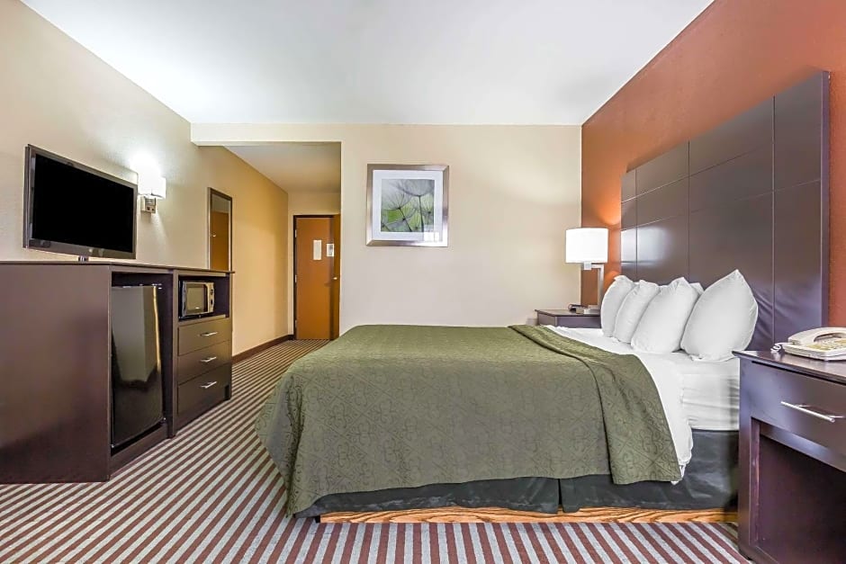 Quality Inn Mount Vernon, IL