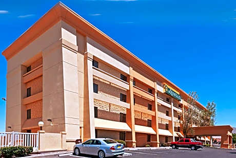 La Quinta Inn & Suites by Wyndham El Paso Bartlett