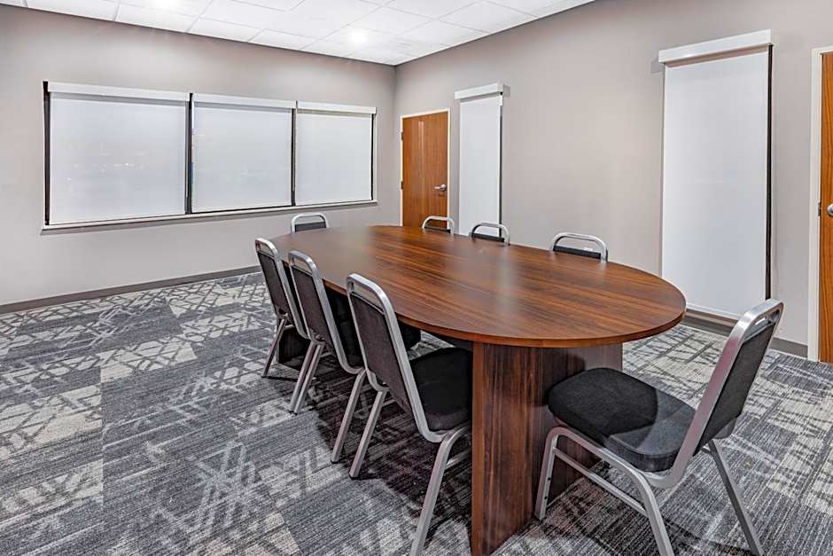 Hawthorn Suites by Wyndham Oklahoma City Airport Fairground